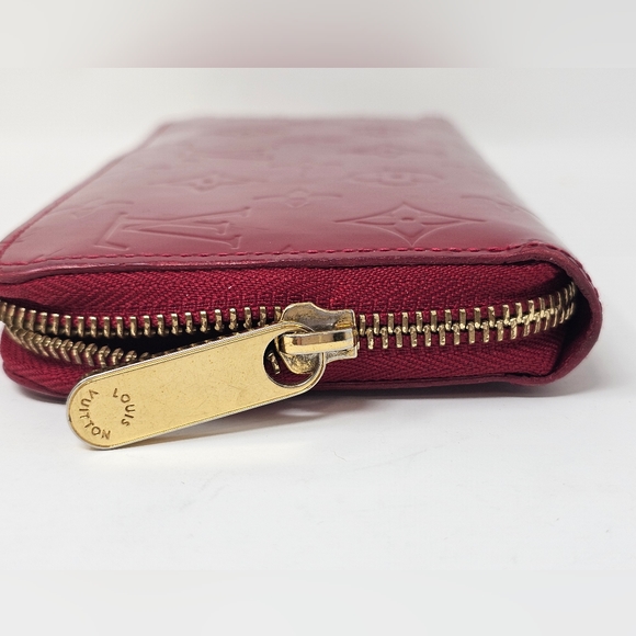 Louis Vuitton Vernis Red Wallet - Picture 5 of 10